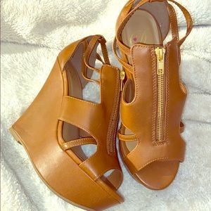 Brown wedges